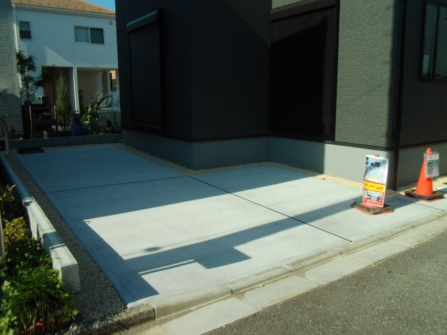 川越市大仙波　4LDK+カースペース2台付き　新築戸建ての駐車場