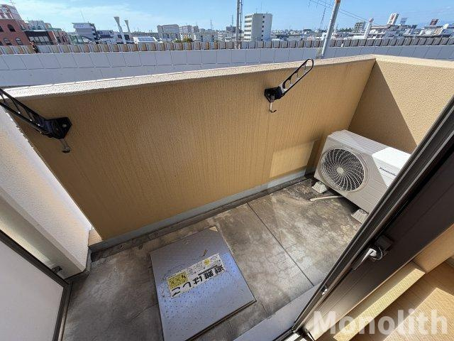 リアライズ深井駅前のバルコニー