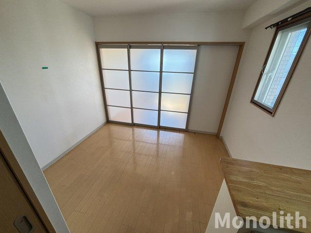 リアライズ深井駅前の居間・リビング