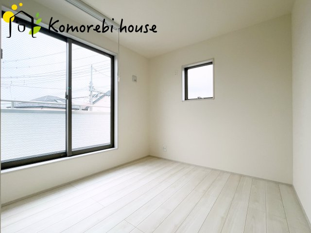 さいたま市見沼区堀崎町　新築一戸建て　リーブルガーデン　03の寝室|26.2.7撮影済み