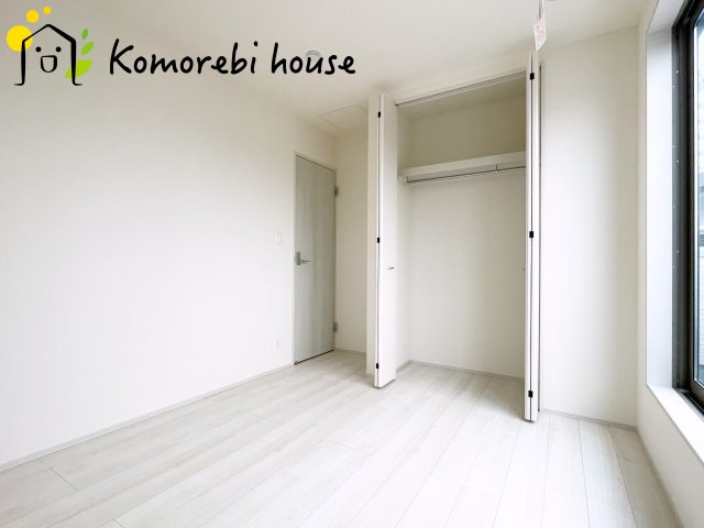 さいたま市見沼区堀崎町　新築一戸建て　リーブルガーデン　03の寝室|26.2.7撮影済み