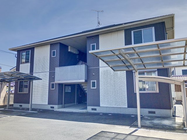 ソレイユたかみねの里の外観