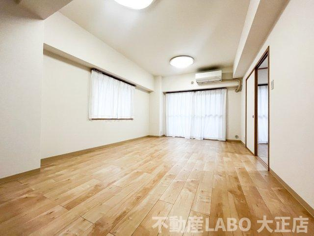 ドルミ新淀川14番館の居間・リビング