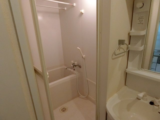 リラテラス東中野の独立洗面台