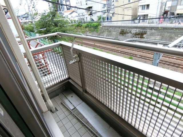 リラテラス東中野のバルコニー