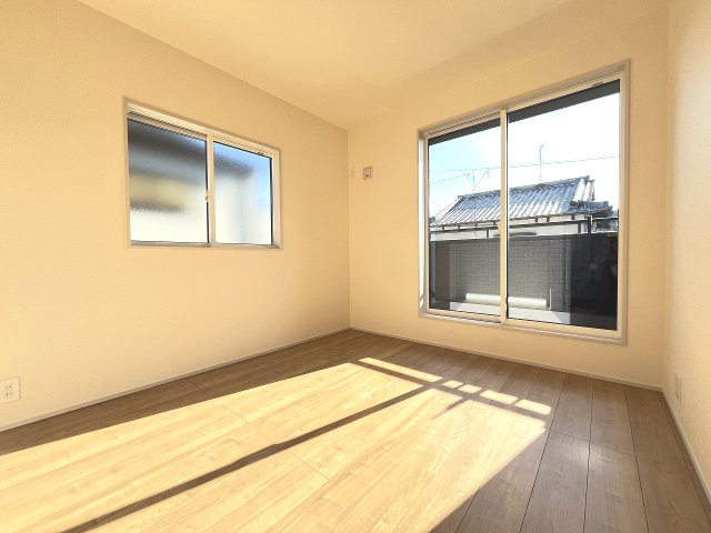 【寝室】 | 福岡市東区高美台1丁目第1　1号棟（全2棟）【仲介手数料無料・0円】 | 施工例。施工例は完成時と異なる場合があります。