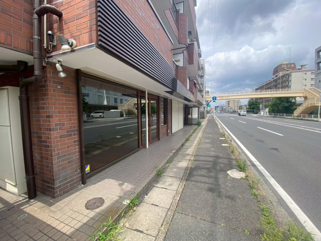 ロイヤルビレッジの駐車場