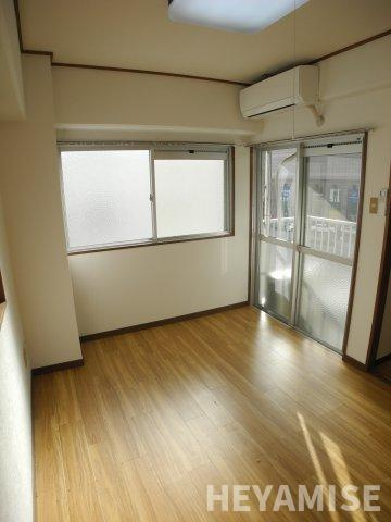 アリスガーデンの居間・リビング|※類似間取りの別のお部屋の参考写真です※