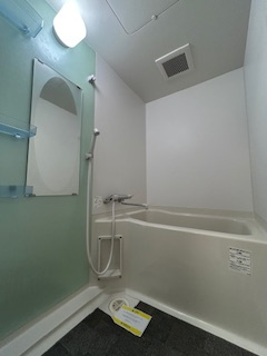 セレニテ江坂四番館の浴室|コンパクトで使いやすいお風呂です