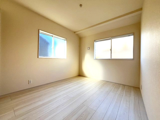 【子供部屋】 | 福岡市東区高美台1丁目第1　2号棟（全2棟）【仲介手数料無料・0円】 | 施工例。施工例は完成時と異なる場合があります。