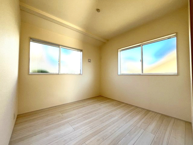 【子供部屋】 | 福岡市東区高美台1丁目第1　2号棟（全2棟）【仲介手数料無料・0円】 | 施工例。施工例は完成時と異なる場合があります。