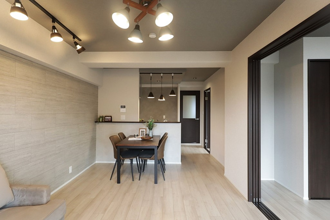 【居間・リビング】 | 八尾セントラルハイツ　用和小学校区　近鉄八尾駅