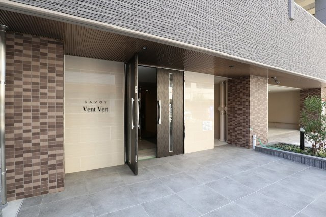 サヴォイヴァンヴェール　4階のエントランス