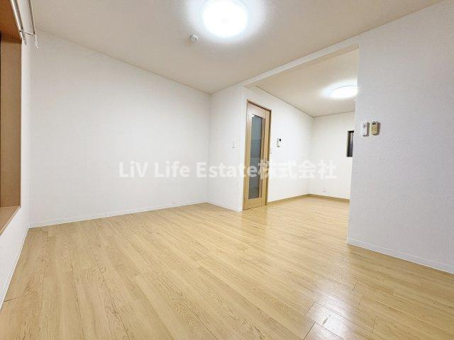 プチメゾン東戸倉Ⅱの洋室