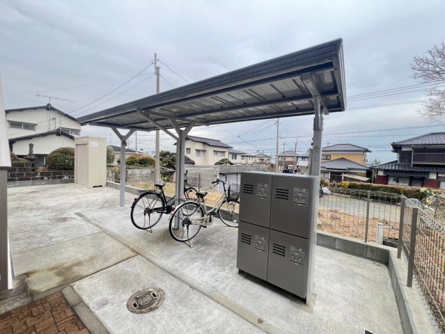 メゾンシュクレのその他共用部分|駐輪場です