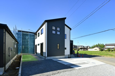 【外観】 | 大泉町寄木戸7期5棟 グラファーレ　4号棟 | ついに建物完成いたしました！ぜひ一度ご見学ください♪
内覧希望はこちら→0120-367-660