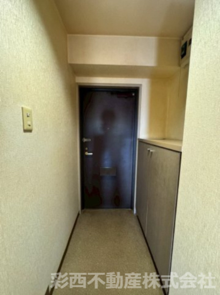 朝日パリオ狭山の玄関|収納豊富なシューズボックスがある玄関です