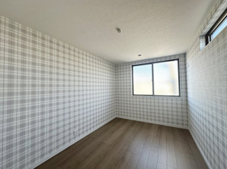 【洋室】 | 針中野３丁目　新築一戸建 | 広々４ＬＤＫ！子供部屋や趣味のお部屋も作れますね♪家族の多いご家庭も安心です！