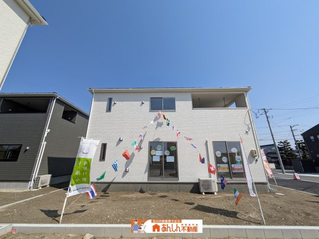 【外観】 | ＼新 価 格！／涌谷町下町全３棟　３号棟 | ３号棟　外観
庭付き！陽当り良好！駐車場３台！月々５万円台！
