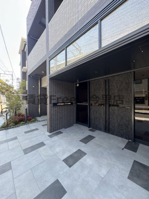 【エントランス】 | シャテーニュ上本町　仲介手数料無料