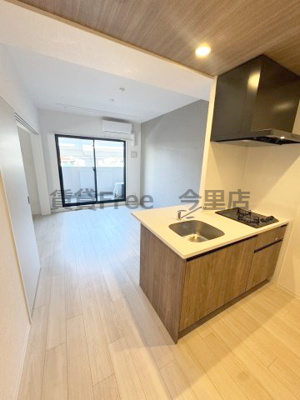 【居間・リビング】 | シャテーニュ上本町　仲介手数料無料