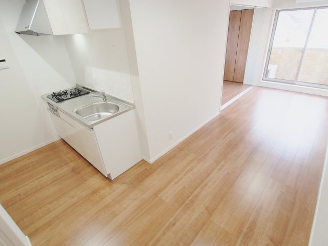 アドバンス矢野西　A棟の居間・リビング