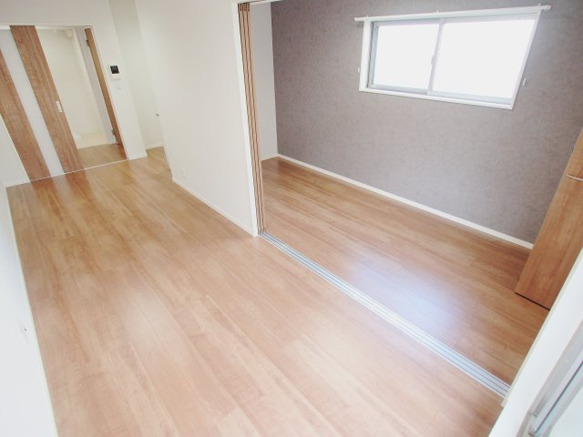 アドバンス矢野西　A棟の居間・リビング