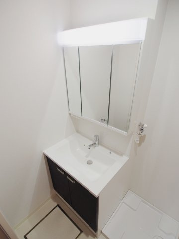 アドバンス矢野西　A棟の洗面所