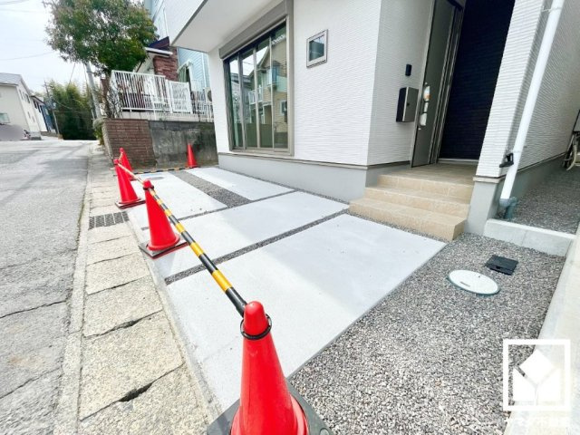 大津市一里山６丁目　1期　1号地の駐車場