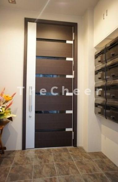 ラシーネ結のエントランス