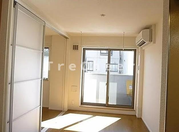 ラシーネ結の居間・リビング