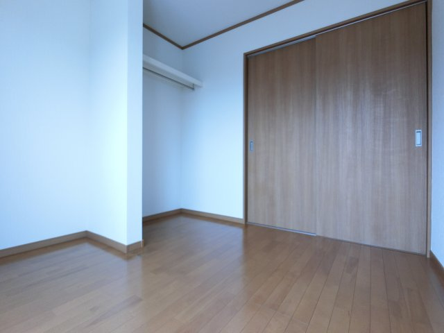 コンフォートシティ西千葉の洋室