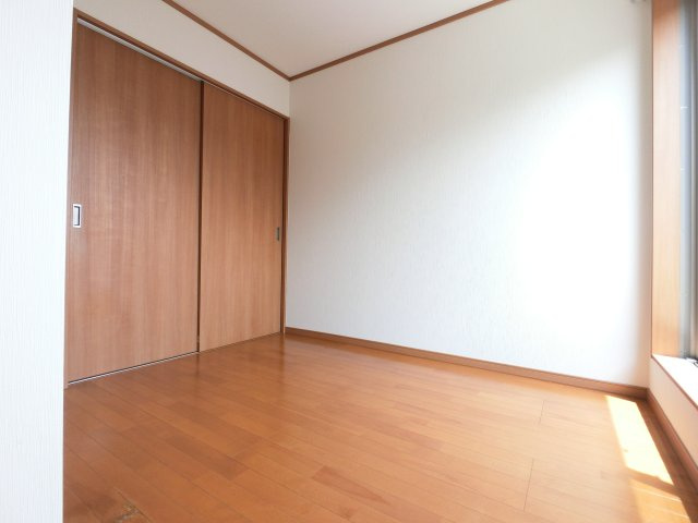 コンフォートシティ西千葉の洋室