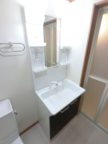 コンフォートシティ西千葉の独立洗面台