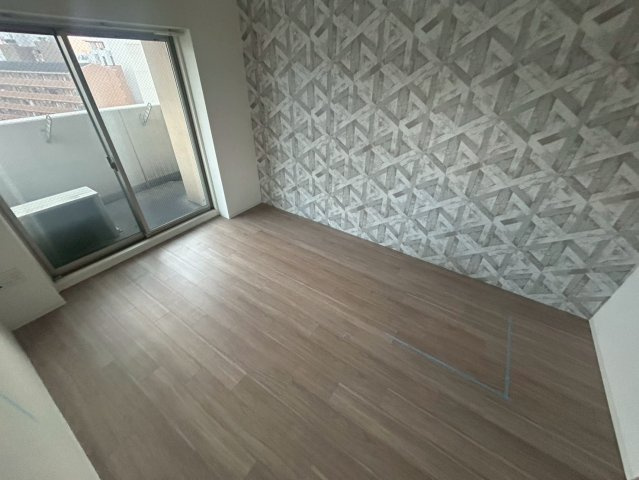 セレニテ桜川駅前プリエの洋室