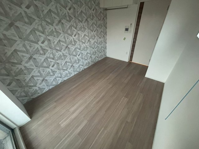 セレニテ桜川駅前プリエの洋室