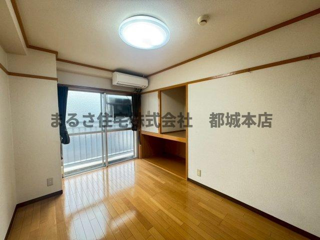 エムズ牟田の居間・リビング