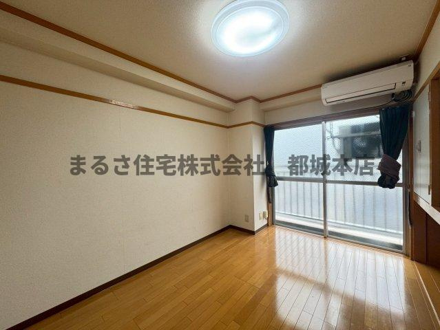 エムズ牟田の洋室