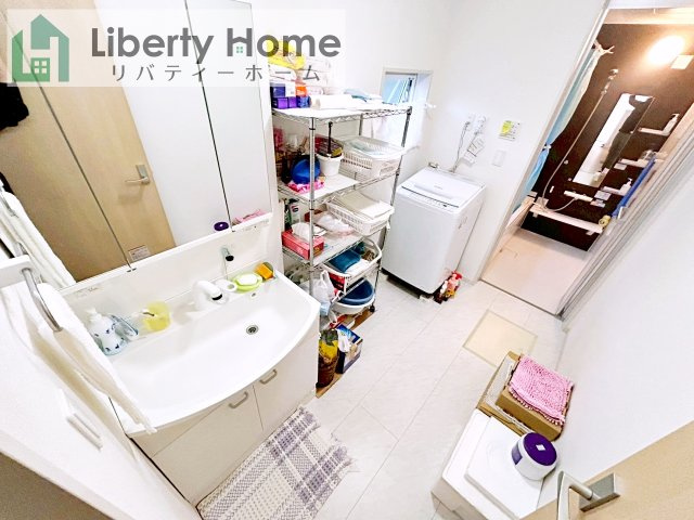 石岡市山崎　中古戸建の脱衣所