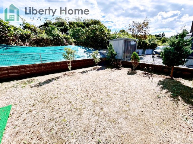 石岡市山崎　中古戸建の庭