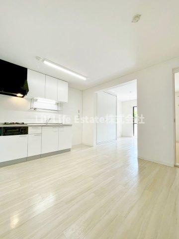 清水マンションの居間・リビング