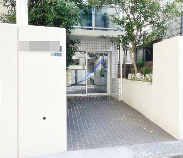 トップ早稲田のエントランス|エントランスです。