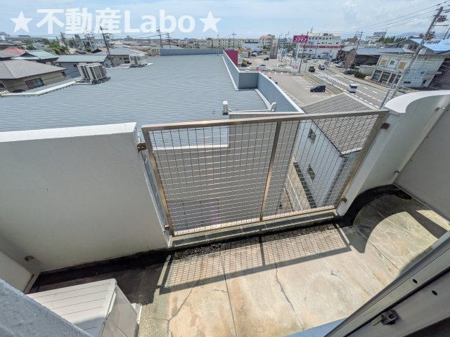 パールメゾン松茂のバルコニー