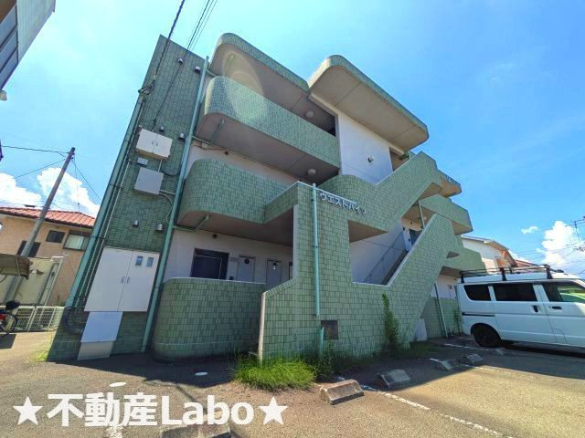 ウエストハイツの外観