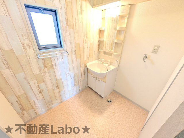 グリーンルーフの洗面所