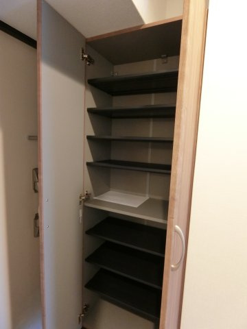 【玄関】 | グランパシフィックサカイヒガシイノベーション