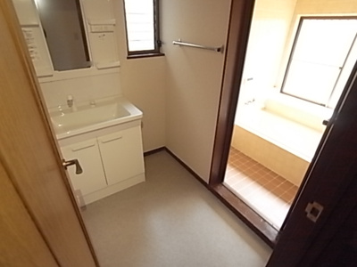  | 矢作町497貸家