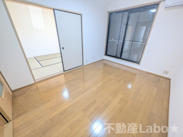 グランコートフェイマスCの洋室