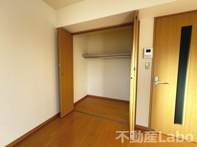 板野郡北島町鯛浜字大西の賃貸マンションの収納