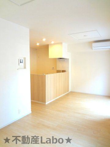 エルヴィータ B